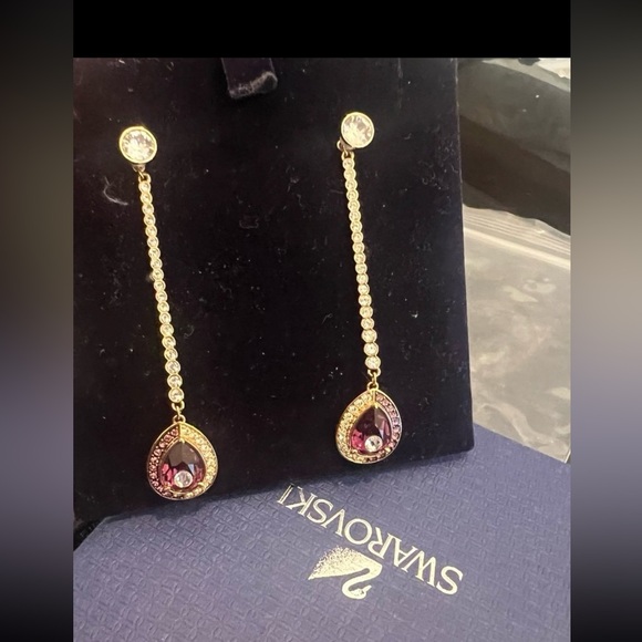 Swarovski Black Baroque Drop Pierced Earrings Amethyst / CRY/ GOS #5490983 #2139 - Picture 12 of 12